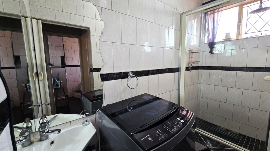 3 Bedroom Property for Sale in Bloemfontein Free State